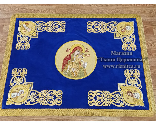 Покровцы с вышивкой