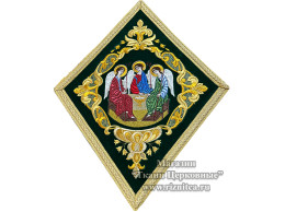Вышитая палица