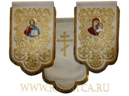 Вышитые хоругви