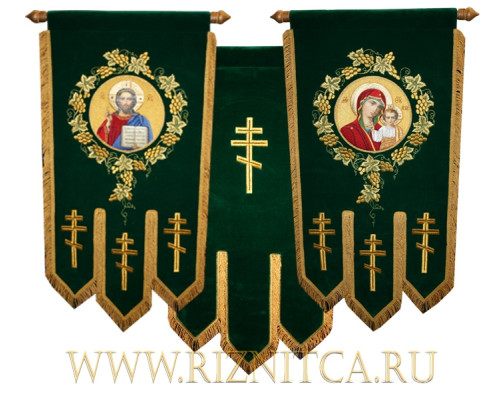 Вышитые хоругви