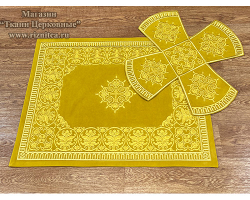 Покровцы с вышивкой