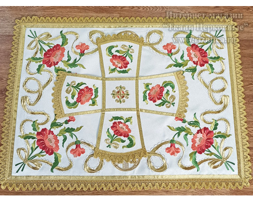 Покровцы с вышивкой