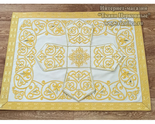 Покровцы с вышивкой