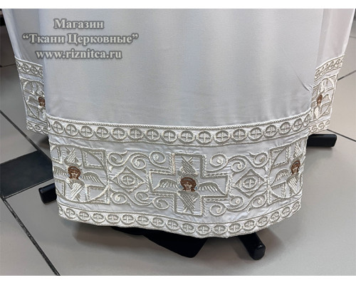 Подризник с вышивкой.