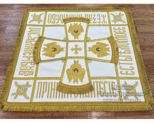 Покровцы с вышивкой