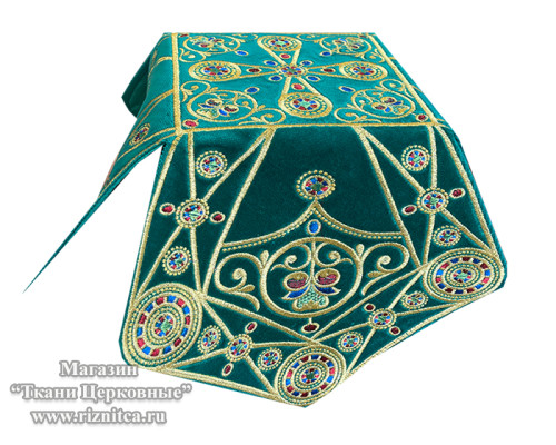 Покровцы с вышивкой