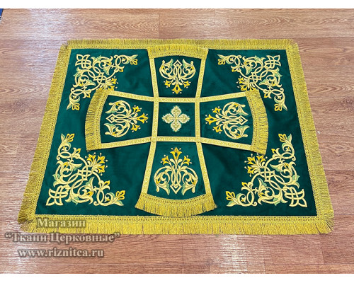 Покровцы с вышивкой